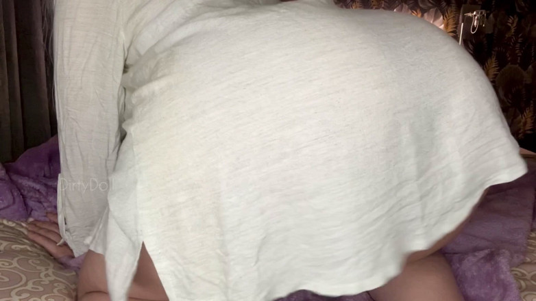 iamdirtydoll: Peidando na sua cara em vestido curto