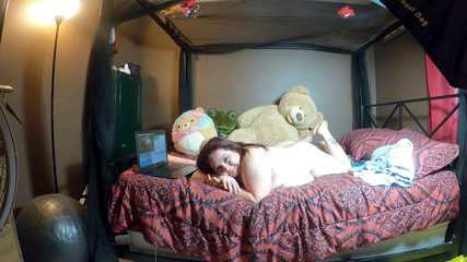 SexyNEBBW: 섹시한 비 핸드캠 쇼