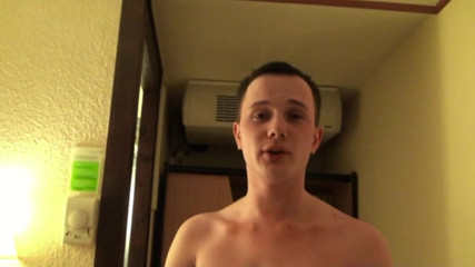 Crunch Boy: David fucked by Theo Sartera at the hotel for fun...