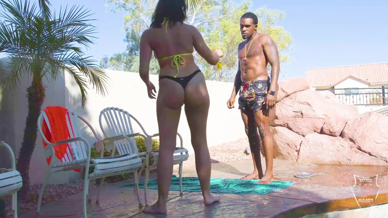 Rome Major: Helena Price pool side pounding with BBC Rome Major!!