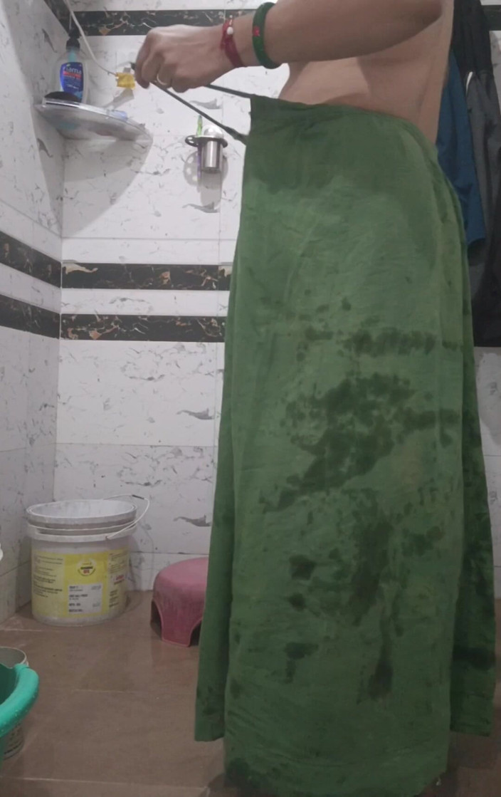Priyahot77: Priya si kakak ipar priya si tante seksi lagi asik...
