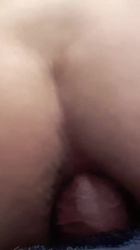 Mariquita puta chica auto follada, preñada y puño en su propia compilación anal