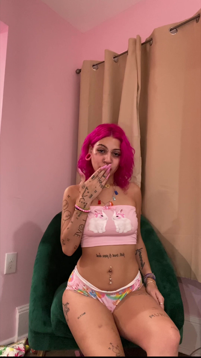 Nali Marie: Teen Boob Flashing Jerk off Instructions Spanking Twerking Ass Clapping...