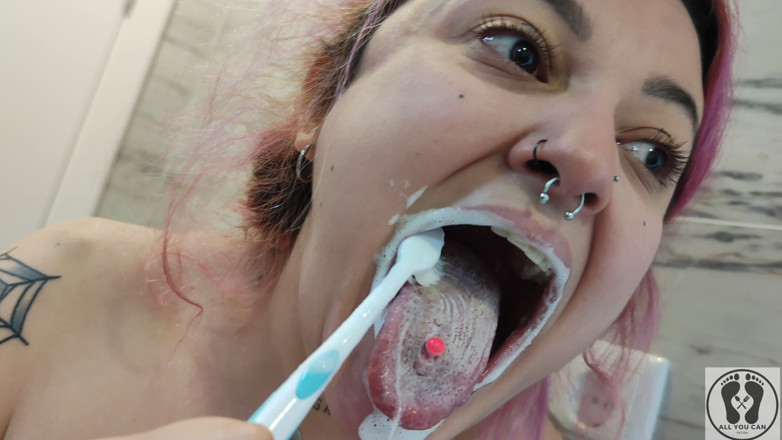 All You Can Fetish: 4K языком, Uvula лицо, зубная щетка, хорошее качество изображение