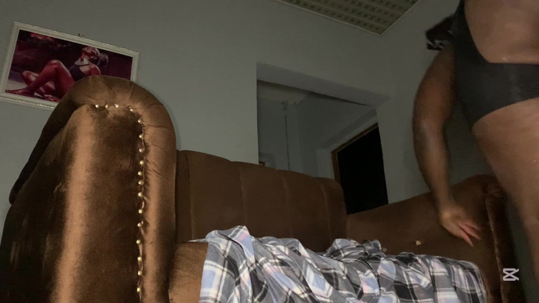 Nastyherrishome: La ragazza perversa mi fa così tesoro e mi implora...