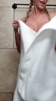 Busty MILF