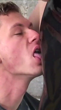 German Fetish Rubber Men in Raw Anal Fisting