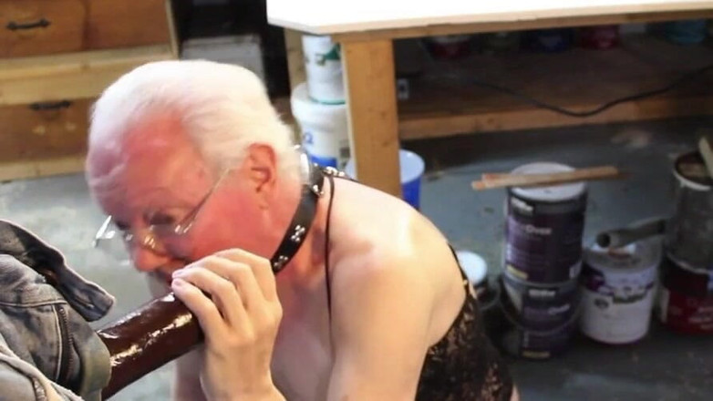 Erachi: Mike mi scopa e mi nutre