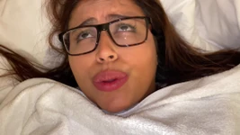 Jangan ngentot boneka seks ini kalau kamu bisa ngentot sama ibu tiri mesum ini!