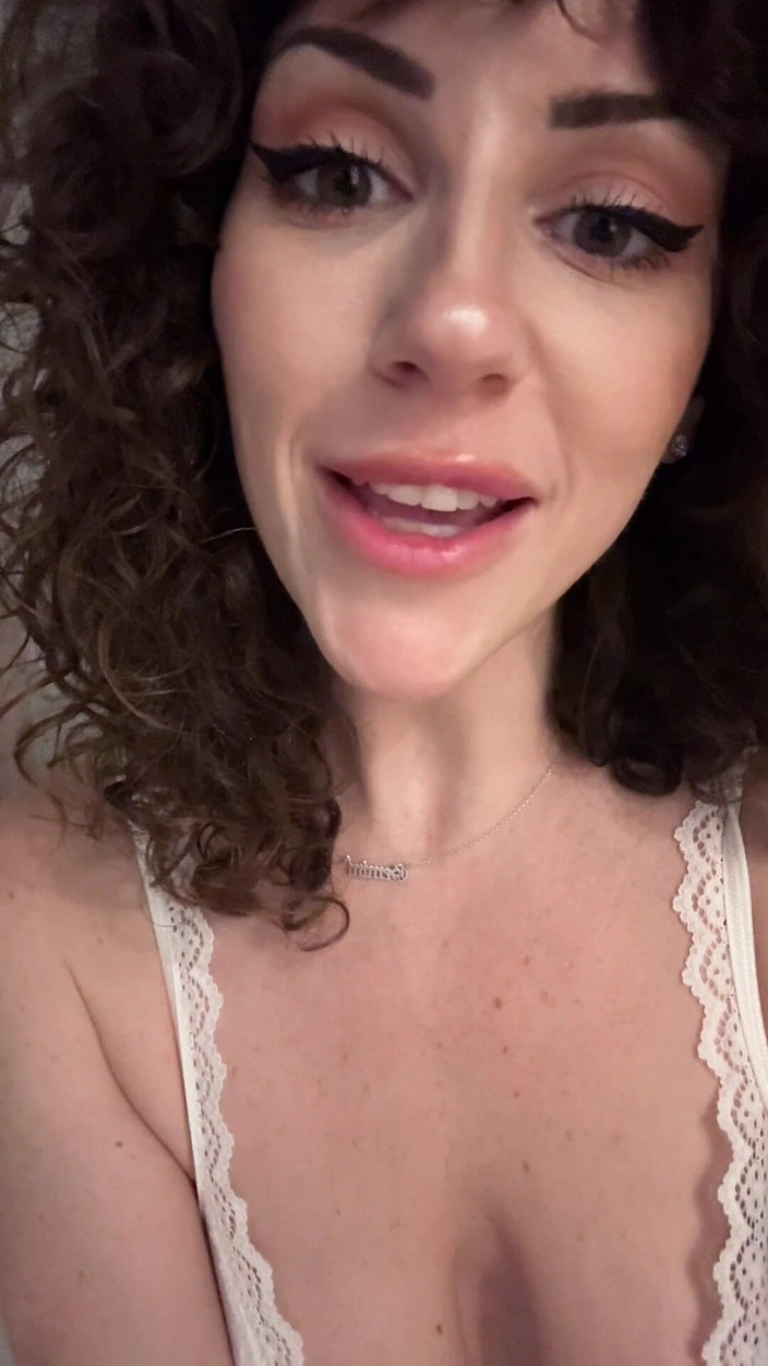 SavvyStar: 継母との別のFacetime