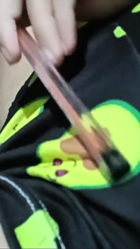 Tendo um orgasmo forte esfregando na minha cueca
