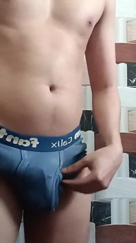Făcând pula tare