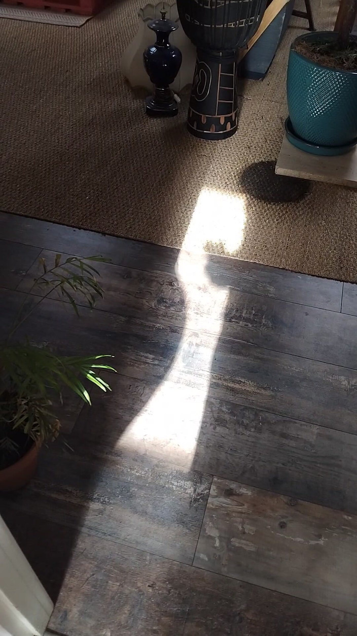 AnaMkeith: Masturbandosi al sole