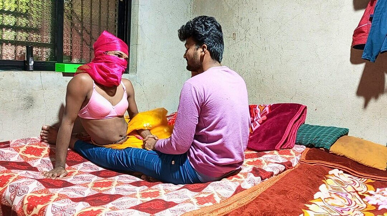 Indian Hijraji: Indian Pooja Shimel otrzymała prezent od swojego chłopaka, więc Pooja...