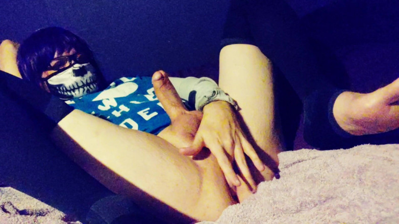 Raven LeSynn: Double Cum Shot szarpnąć i tyłek palcowania z Raven Letrap