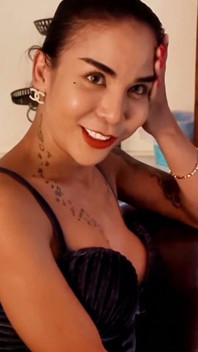 Emmy angels - bintang bokep terkenal lagi asik ngentot kontol kecil cowok thailand