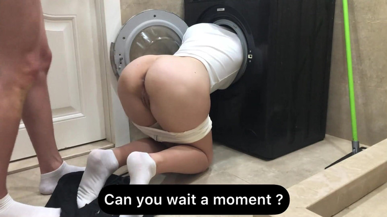 Good_view: 我检查了我的继妹是否可能卡在洗衣机里