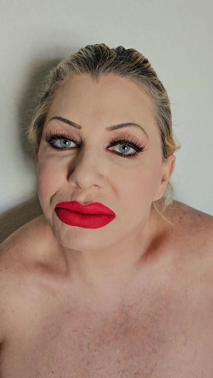 Claudia Marie: Claudia Marie New Saggier Fake Tits Update