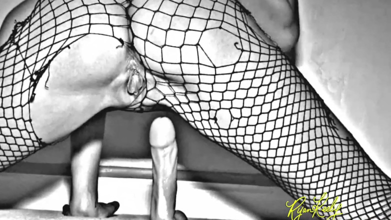 RyanKeely: Giovane punk in calze a rete - scena vintage - ryan keely