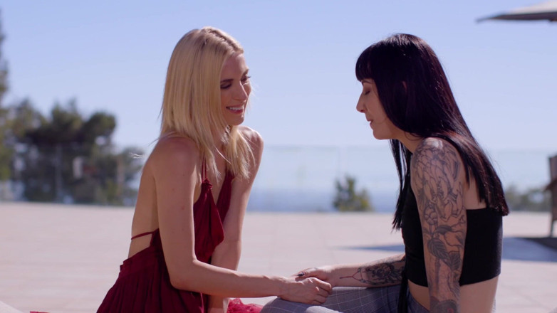 SweetheartVideo: Strap It on