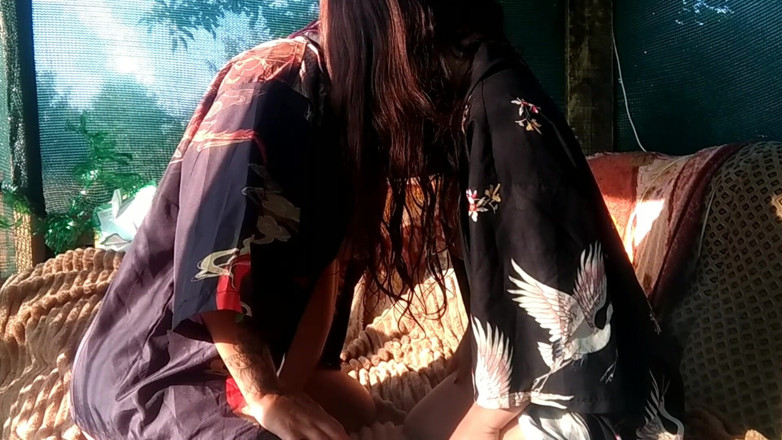 LizAngel: A bunda da minha namorada está tremendo como a minha