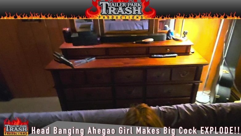 Trailer park trash productions: Gadis ahegao ini lagi asik ngentot kontol besar sampai crot...