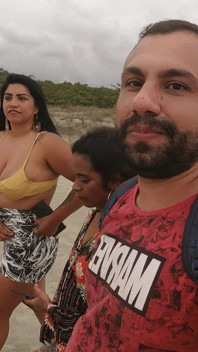 Skinny Carioca Membawa Rola Ke Testis dan Keluar di Dalamnya