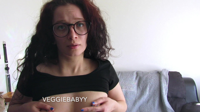 Veggiebabyy: Jumping, Butt Plug, Dildoing, and Orgasm - Veggiebabyy