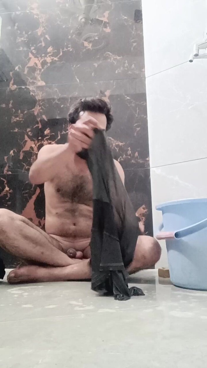 Rajasthani-old-lover: Індійський чоловік дезі у ванній кімнаті