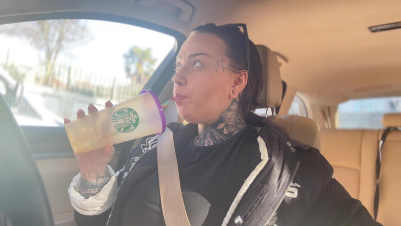 Miss Valentina: Sedací pás fetiš zrůda