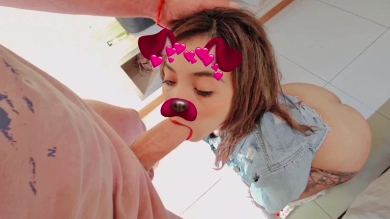 Latinascachondas: Milf zuigt met filter