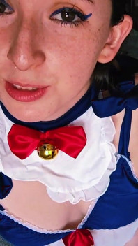 Snowwhite är så våt för att spruta mycket