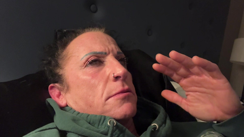 Kandylegsxxx: Kandys Bedtime Sneezing