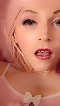 Sissy zelf klaarkomen in gezicht compilatie