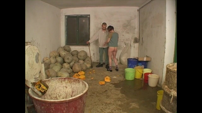 EroticPlanet XXX: Perversiones del pueblo - episodio 03
