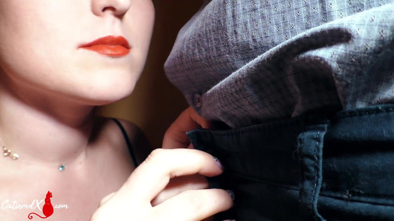 Catin Red: Wanita cantik merokok, blowjob zakar dan pancutan mani di muka