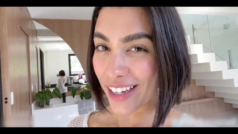 Fablazed: Muncrat atau kencing? Cewek sange ini kepergok lagi sama tetangganya...
