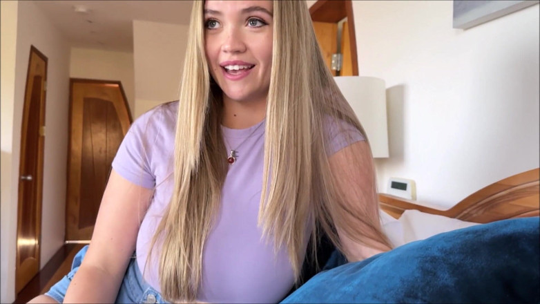 Alex Adams: Das bett mit mitbewohnerin mit dicken titten teilen - angie faith -...