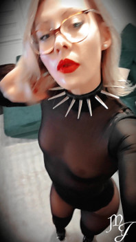 Natural Total Body Nylon Femdom Mistress Julia