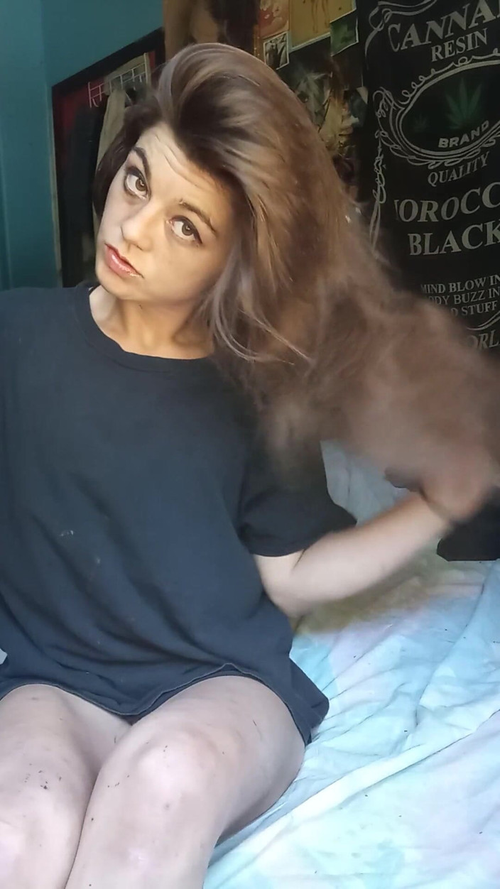 Freakshowsuckerr: Hard Dildo Fuck for Small Cute Brunette