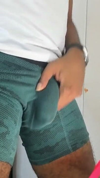 Îmi place să mă joc cu xxl blackcocks până când dispar