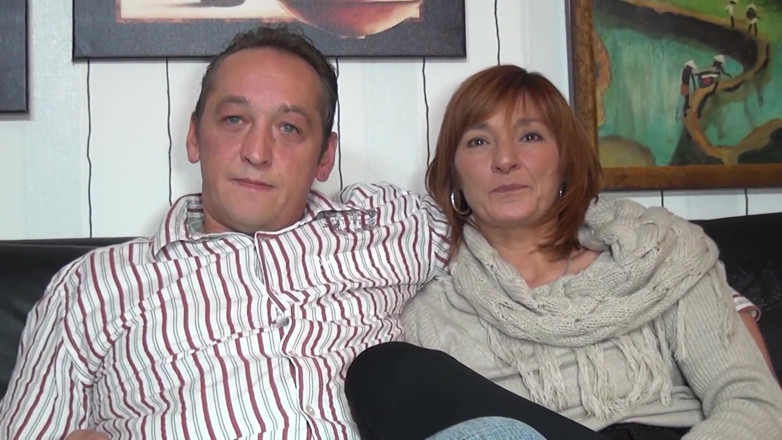 Swinger Friends Germany: Neuk trio met 2 hersenloze meisjes