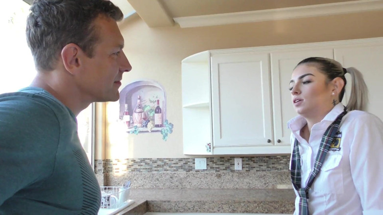 Perv Milfs n Teens: Cute college girl Aspen Ora goes wild in the kitchen