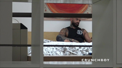Bareback Made in Spain: Jess fucked bareback by Juan Jo in Madrid