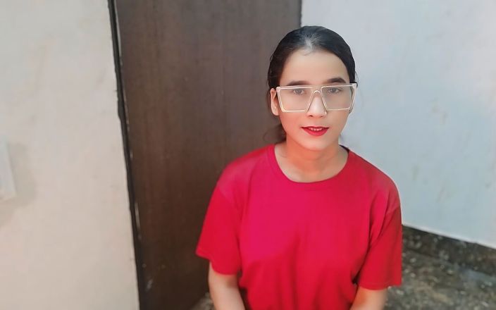 NAASRIN KHAN: Min lärare knullade mig hela videon
