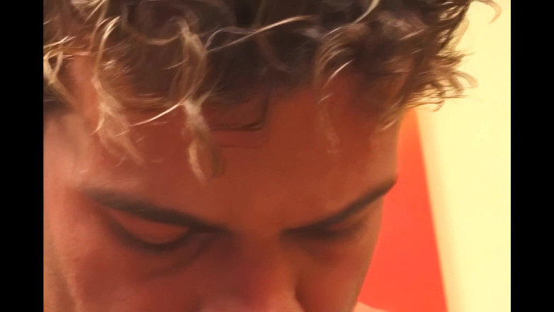 Planet Shemale: Trans affamata cagna divora un grosso cazzo con entusiasmo