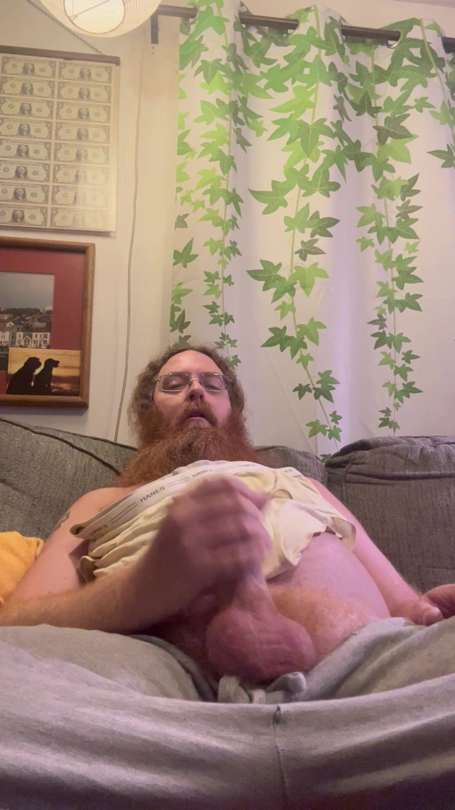 Adding a Load to My Cum Rag (Big Baz)