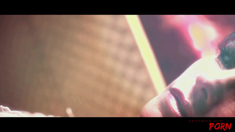 SaintPorn: नवविवाहित दुल्हनें छुट्टी पर एक दूसरे को खुश करती हैं