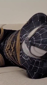 スパイダーマンが捕らえられてしまった