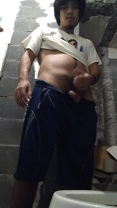 Pisse excitée